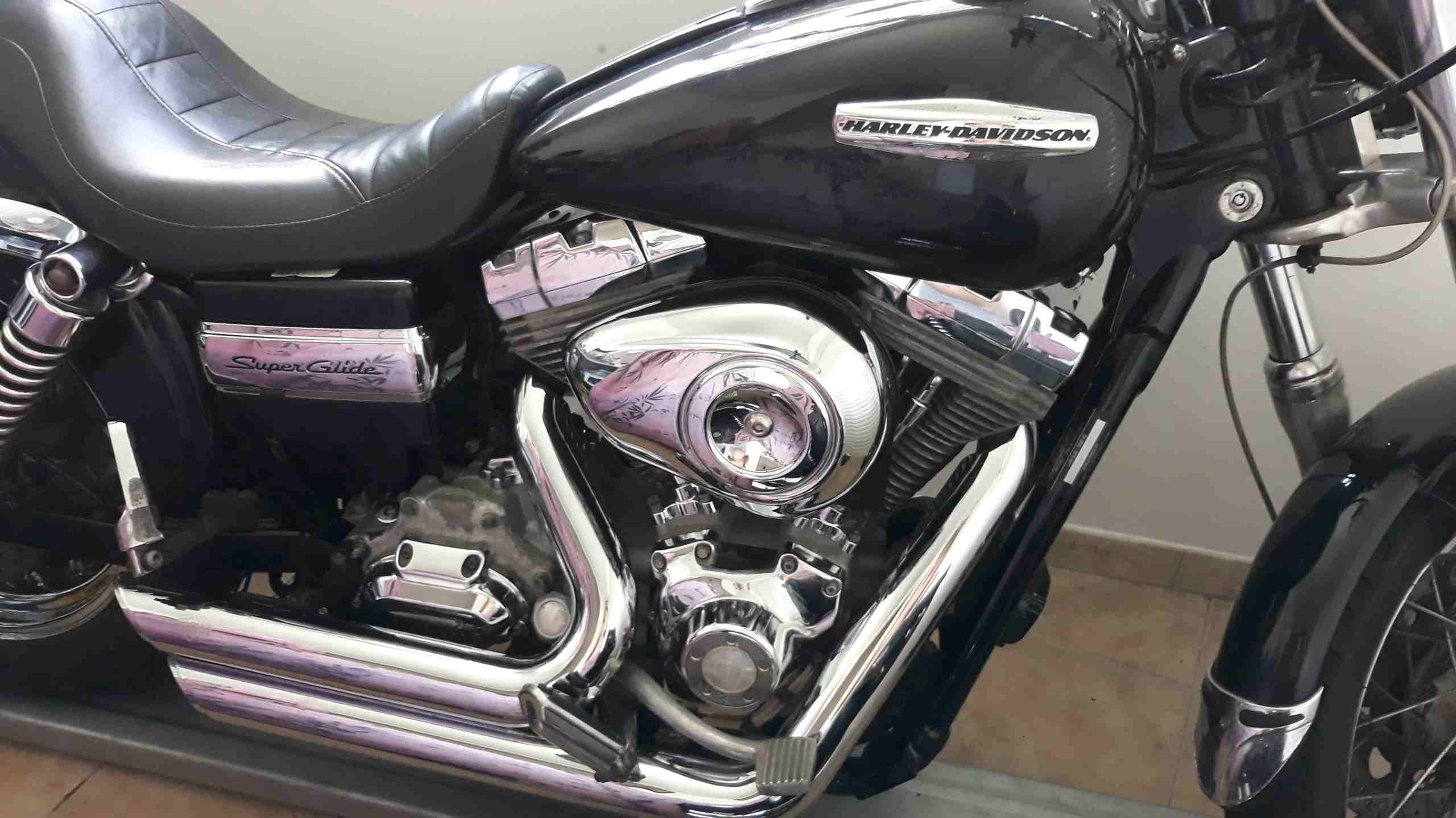 HARLEY DAVIDSON SUPER GLIDE 2008 . 1584cc