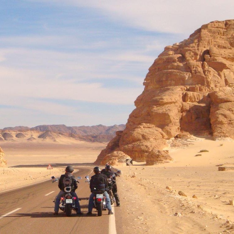 MOTORCYCLE TOURS IN EGYPT  Circuit moto en Egypte