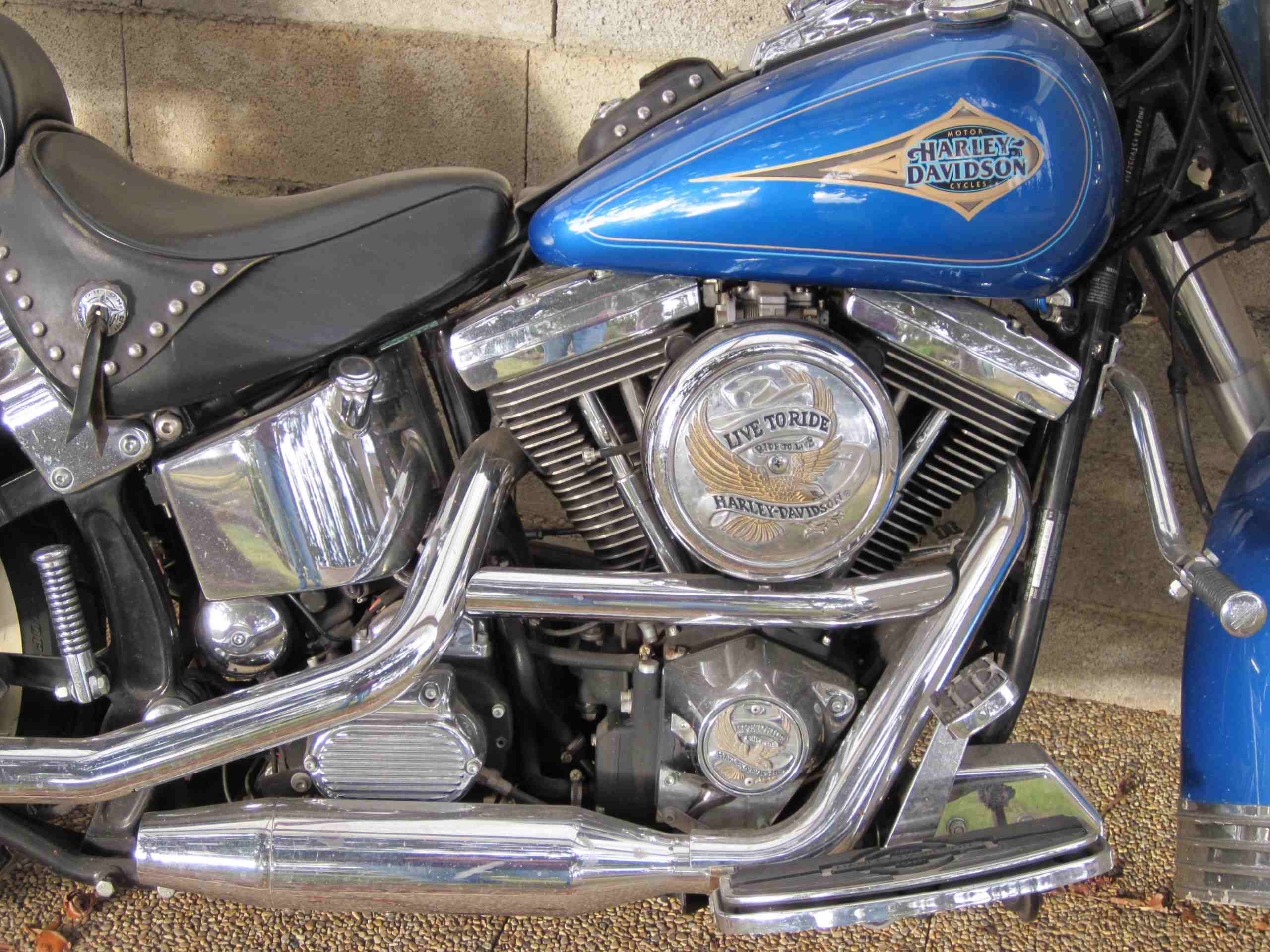 Harley-Davidson. Heritage Softail Classic 1340 cm3 USA année 1995