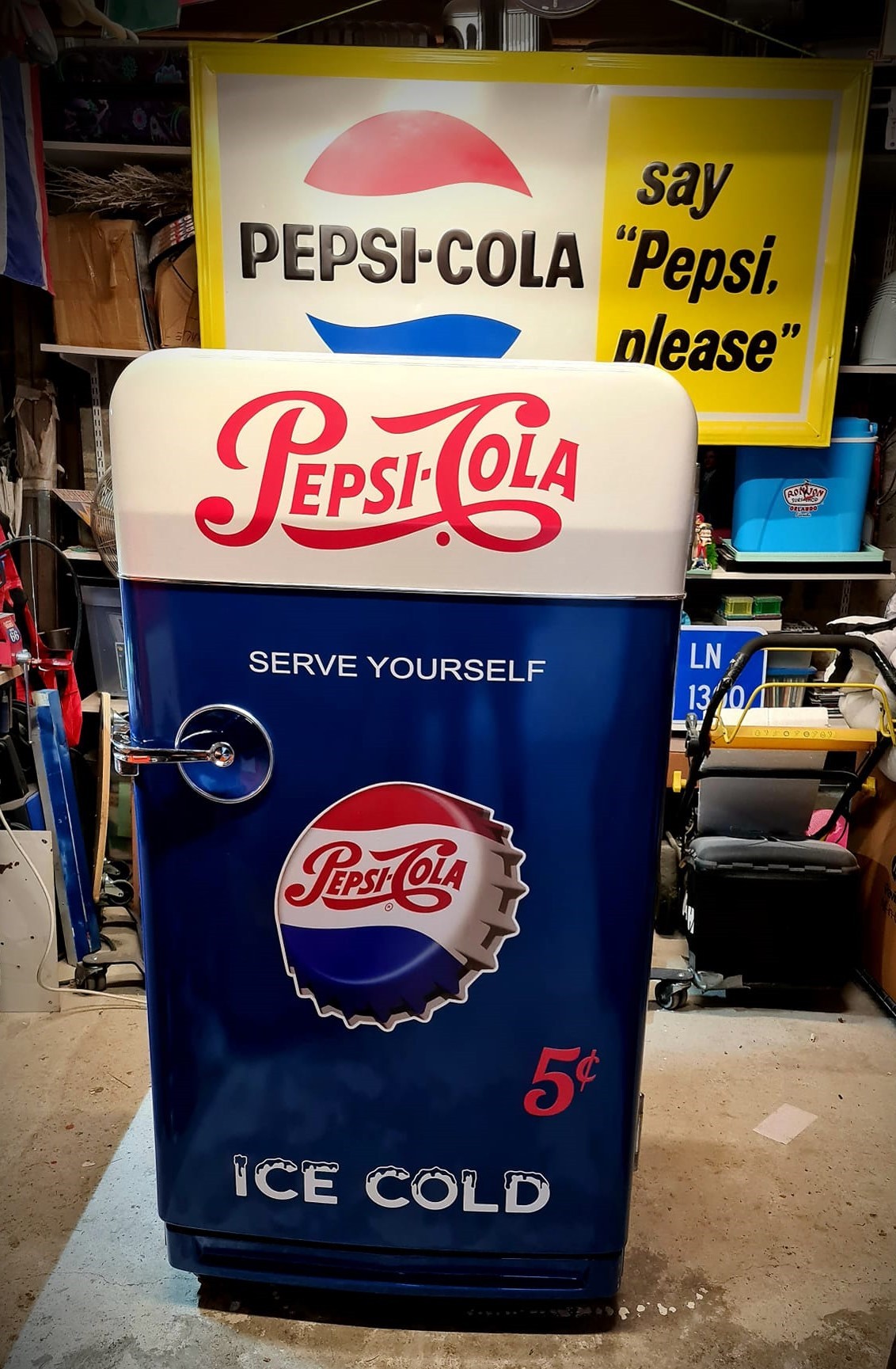 Photos réfrigérateurs aux couleurs PEPSI COLA