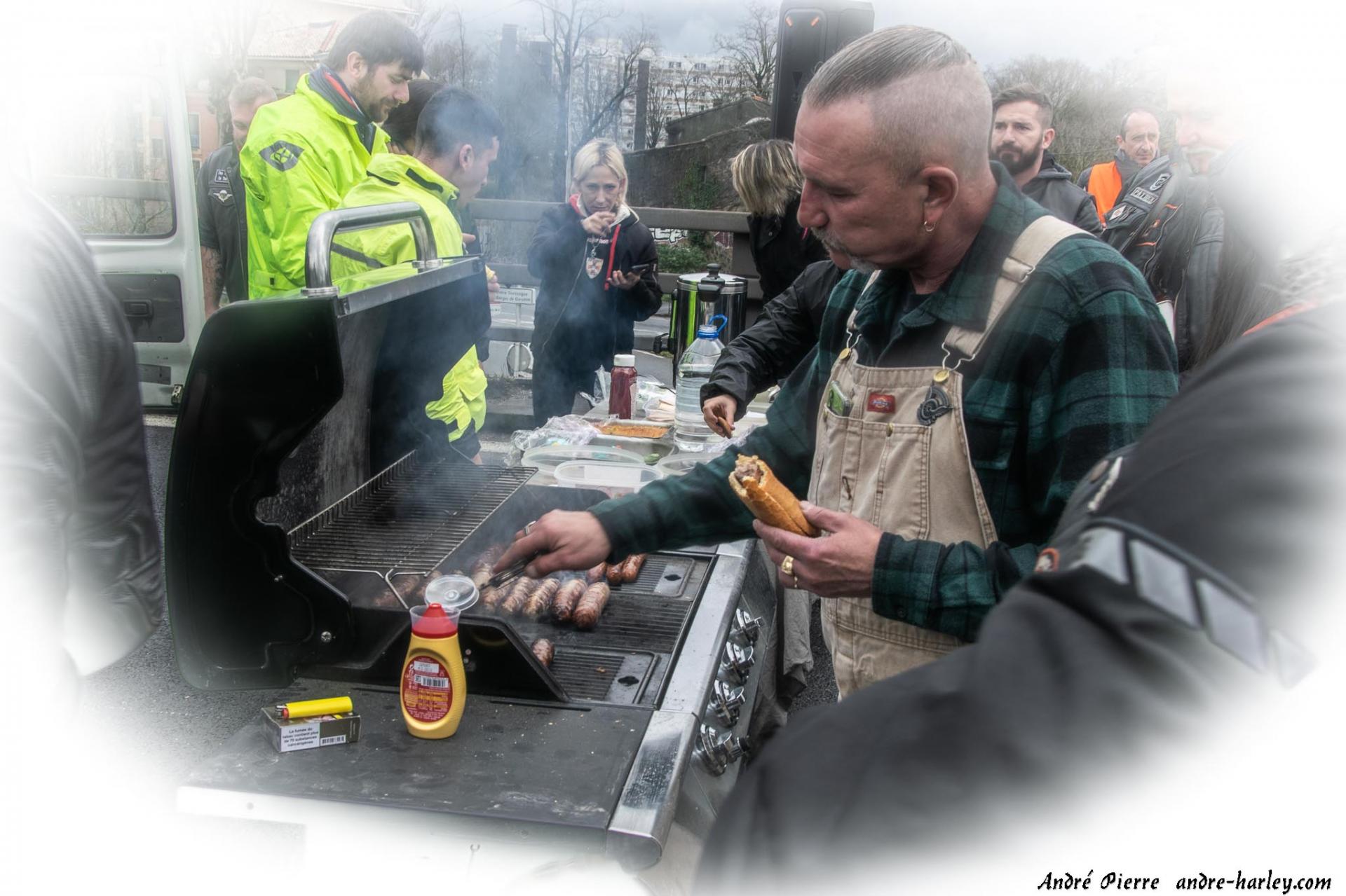 Barbecue géant sur la rocade de Toulouse