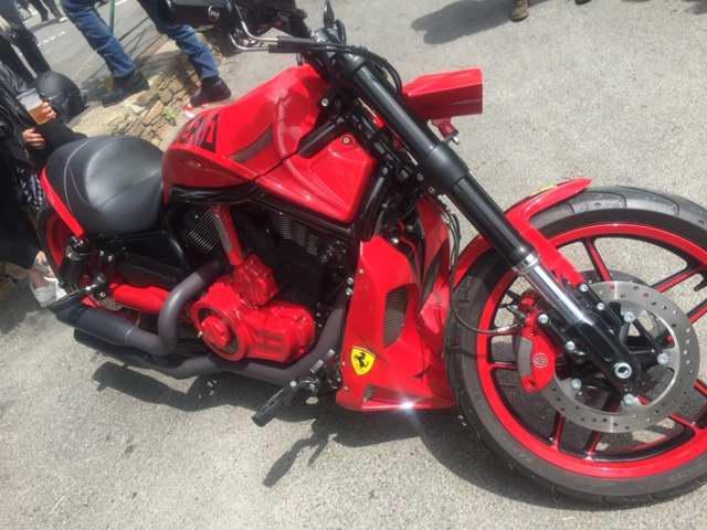 Harley davidson night rode ferrari